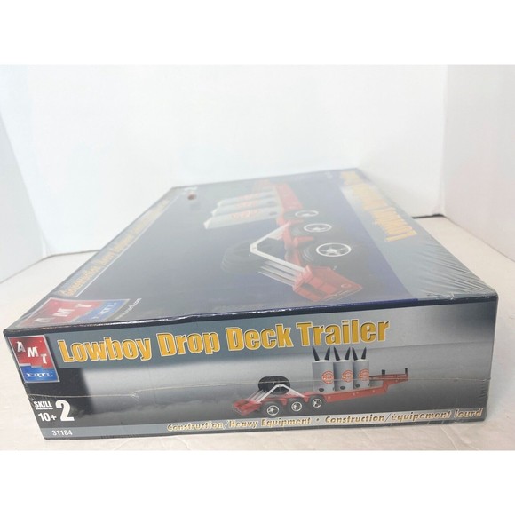AMT 31154 Lowboy Drop Deck Trailer model kit, New Sealed Old Stock - Picture 4 of 8